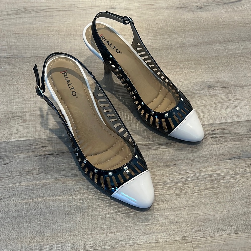 Rialto black stuffed low heels with beige toe Size 8.5